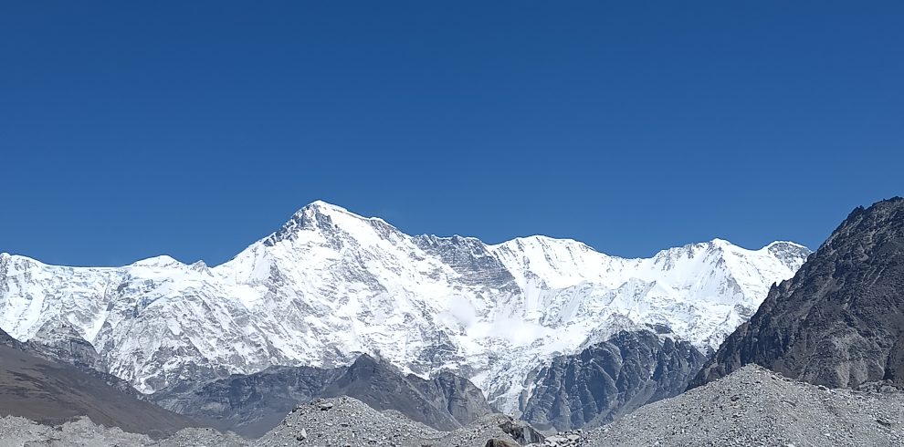 Everest Alpine Trekking p organize adventure trekking, climbing, mountaineering expeditions